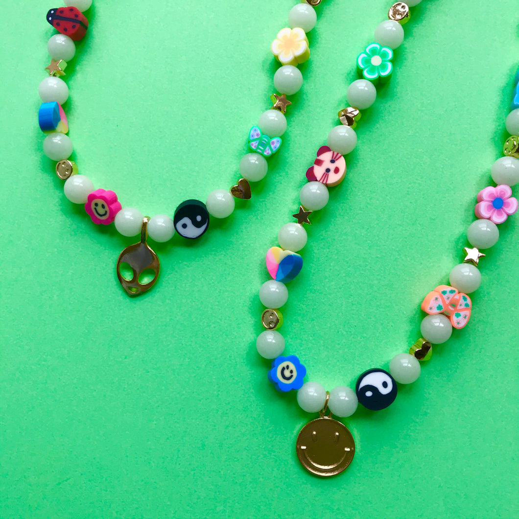 90'S Core Glow in the Dark Pearl Necklace
