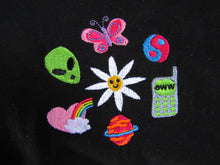 Load image into Gallery viewer, SALE - 90&#39;s Core Motif Embroidered Ringer Tshirt